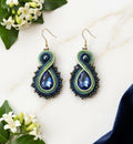Aretes Soutache Infinito en Azul Zafiro y Verde Esmeralda